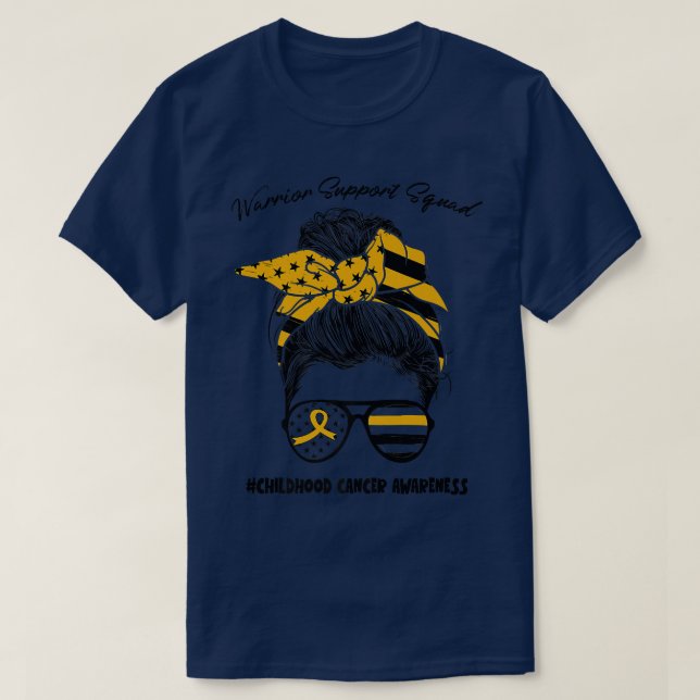 Camiseta Messy Bun Warrior Support Squad Childhood Cancer A (Diseño del anverso)