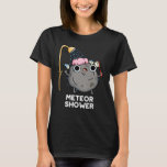 Camiseta Meteor Shower Funny Science Pun Dark BG<br><div class="desc">El Meteor Shower Funny Science Pun cuenta con una roca de meteoros con ducha. Gracioso regalo de Pun para la familia y amigos que aman los lindos juegos de palabras de ciencia.</div>