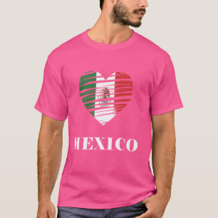 Camiseta México: La bandera mexicana se alza en el camino d