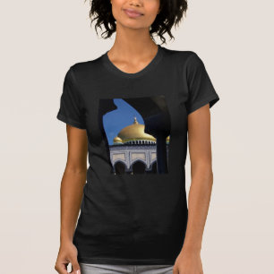 Camiseta Mezquita hermosa con la bóveda plateada oro