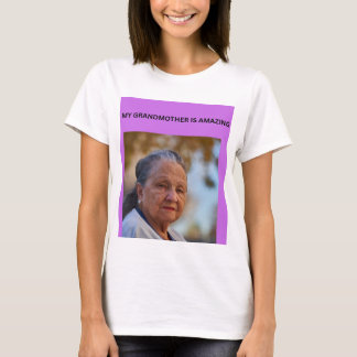 CAMISETA MI ABUELA ES INCREÍBLE