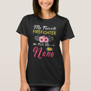 Camiseta Mi bombero favorito me llama Nana Flowers Moth
