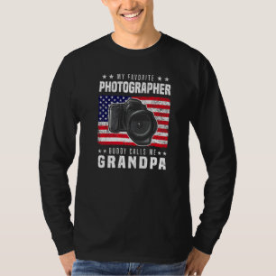 Camiseta Mi compañero de fotografía favorito me llama abuel