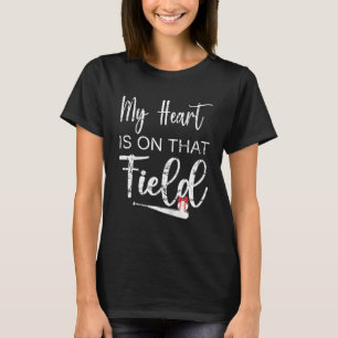 Camiseta Mi corazón está en ese divertido juego de béisbol