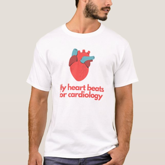 Camiseta Mi corazón late por la cardiología (Anverso)