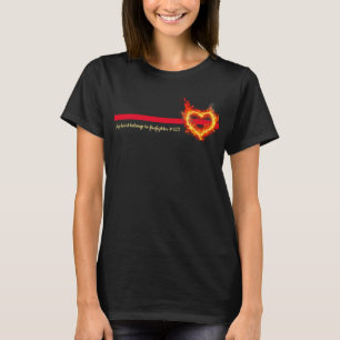 Camiseta Mi corazón personalizado pertenece a un bombero
