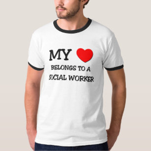 Camiseta Mi corazón pertenece a un ASISTENTE SOCIAL
