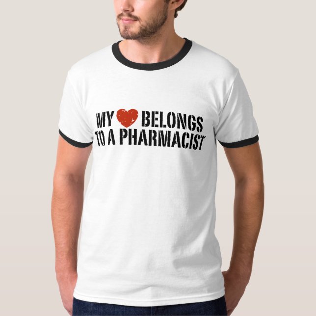 Camiseta Mi corazón pertenece a un farmacéutico (Anverso)
