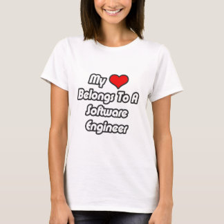 Camiseta Mi Corazón Pertenece A Un Ingeniero De Software