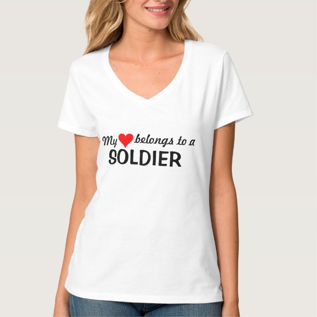 Camiseta Mi corazón pertenece a un soldado (Anverso)
