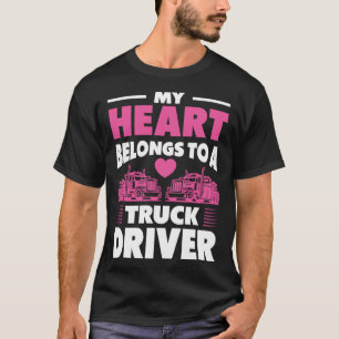 Camiseta Mi Corazón Pertenece A Una Camionera