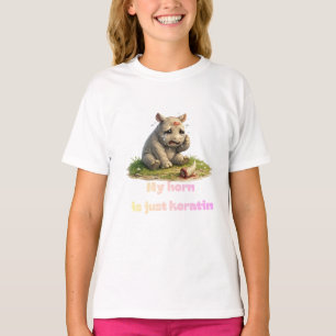 Camiseta Mi Cuerno Es Solo Queratina – Rinoceronte de Cuern