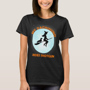 Camiseta Mi Dachshund Viaja En La Bruja Halloween