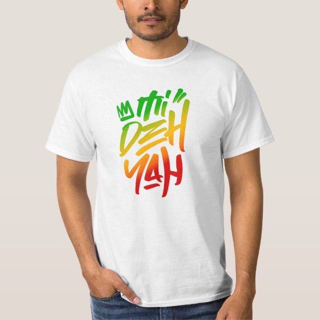 Camiseta Mi Deh Yah Rasta diciendo Reggae estilo etiqueta d (Anverso)