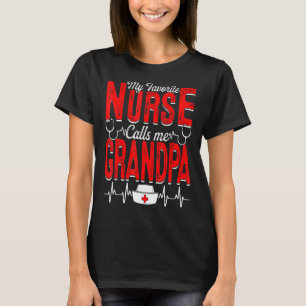 Camiseta Mi enfermera favorita me llama Enfermería abuelo P