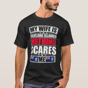 Camiseta Mi esposa es malvada en las Islas Malvinas