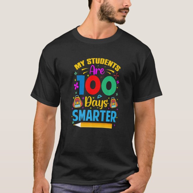 Camiseta Mi Estudiante Tiene 100 Días Más Inteligentes 100  (Anverso)