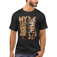 Mi gato dirige mi casa. Cita divertida para amante