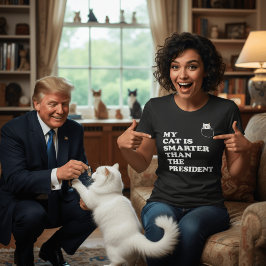 Camiseta Mi Gato Es Más Inteligente Que El Presidente - Div