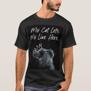 Camiseta Mi gato me deja vivir aquí