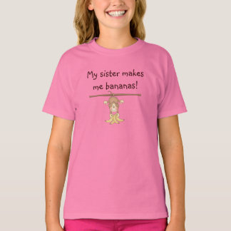 Camiseta Mi hermana me hace arte de impresión de plátanos