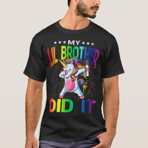 Camiseta Mi Hermano Lil Se Graduó Unicorn