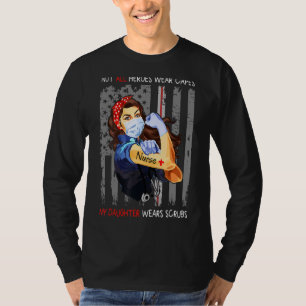 Camiseta Mi hija lleva una polilla de Enfermería de enferme