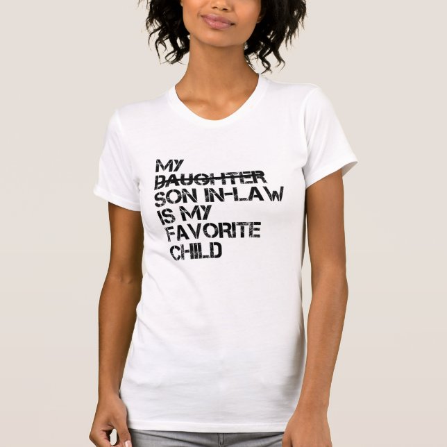 Camiseta Mi Hijo De Derecho Es Mi Familia Alegre Favorita (Anverso)