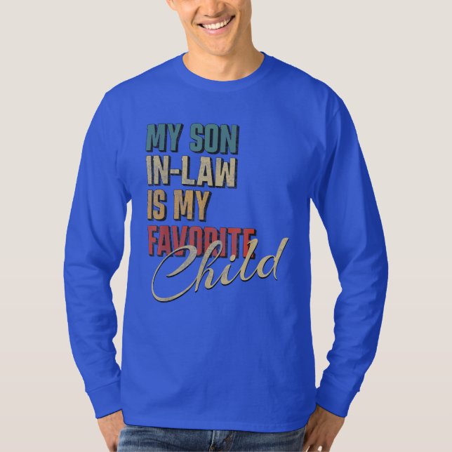 Camiseta Mi Hijo De Derecho Es Mi Familia Alegre Favorita (Anverso)