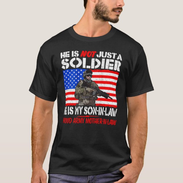 Camiseta Mi Hijo De Derecho Es Una Soldado Orgullosa Madre  (Anverso)