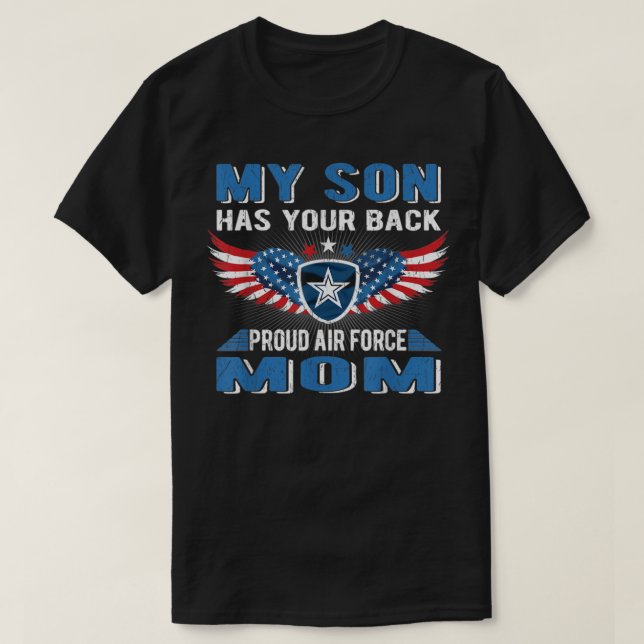 Camiseta Mi Hijo Tiene A Tu Espalda Orgullosa Mamá Militar  (Diseño del anverso)