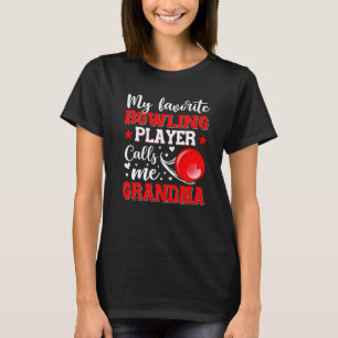 Camiseta Mi jugador favorito de boliche me llama abuela Mad