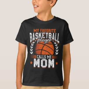 Camiseta Mi jugador favorito de Bysketbyll me llama Mom Bys