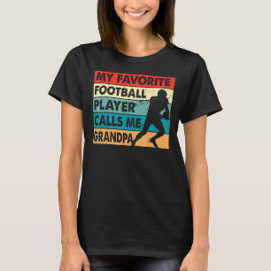 Camiseta Mi jugador favorito de fútbol me llama abuelo