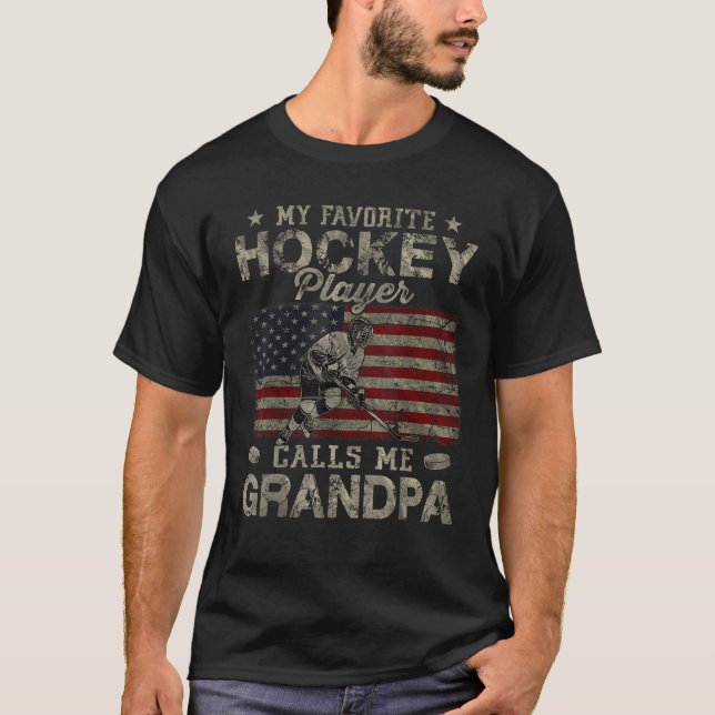 Camiseta Mi jugador favorito de hockey me llama abuelo Padr (Anverso)