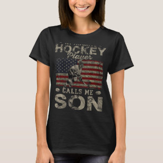 Camiseta Mi jugador favorito de hockey me llama bandera de 