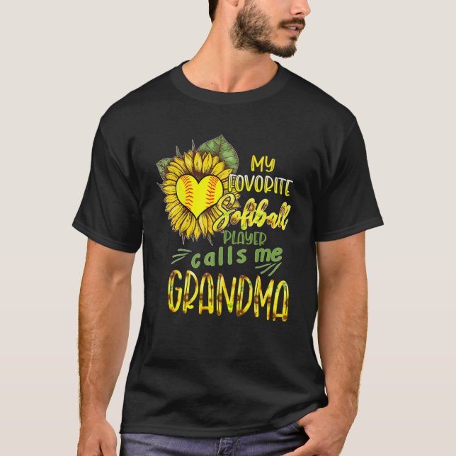 Camiseta Mi jugador favorito de Softball me llama abuela Su (Anverso)