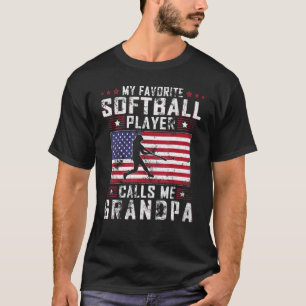 Camiseta Mi jugador favorito de Softball me llama abuelo