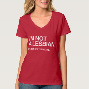 CAMISETA MI MADRE ME PROBÓ LESBIANO