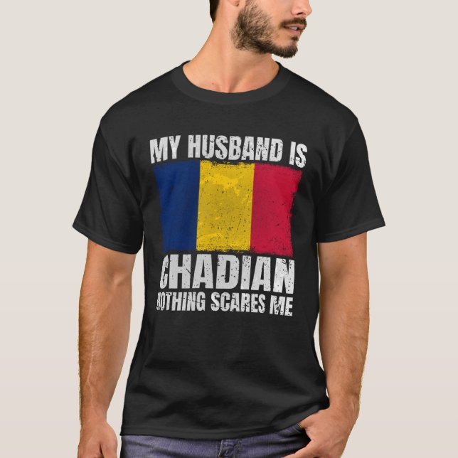 Camiseta Mi marido es la bandera de Chad para la esposa Cha (Anverso)
