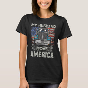 Camiseta Mi marido mueve un camión de autocares de EE. UU.
