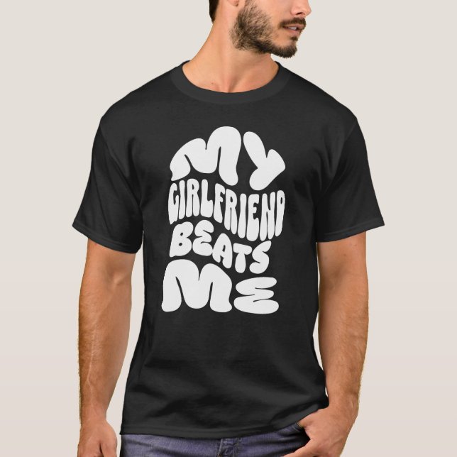 Camiseta Mi Novia Me Golpea, El Regalo De Las Parejas Sarcá (Anverso)