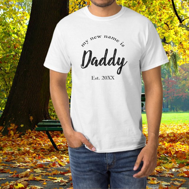 Camiseta Mi nuevo nombre es papá nuevo papá (Subido por el creador)