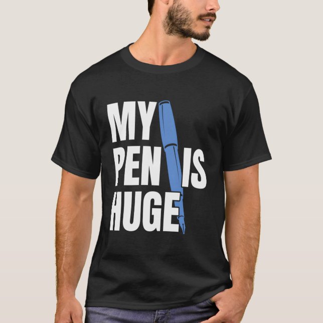 Camiseta Mi Pluma Es Enorme (Anverso)