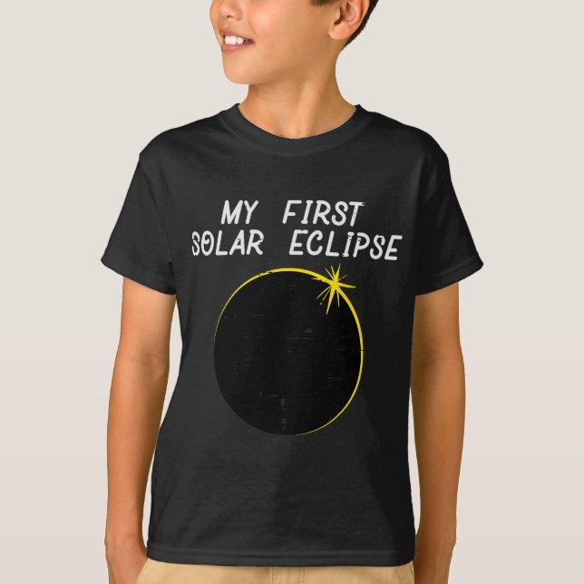 Camiseta Mi primer eclipse solar Totalidad 2024 Abril 8 Hom (Anverso)