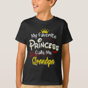 Camiseta Mi princesa favorita me llama abuelo
