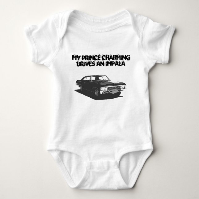 Camiseta Mi príncipe el encantar conduce un impala (Anverso)