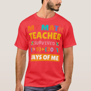 Camiseta Mi profesor de matemáticas sobrevivió a 100 días d