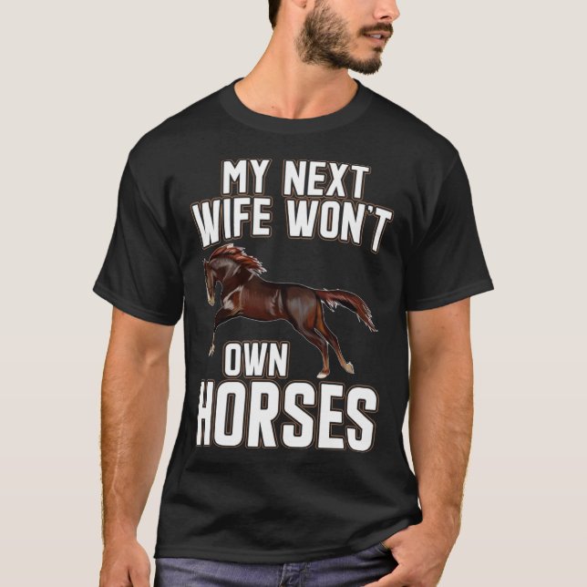 Camiseta Mi Próxima Esposa Poseería Hombres Caballos (Anverso)