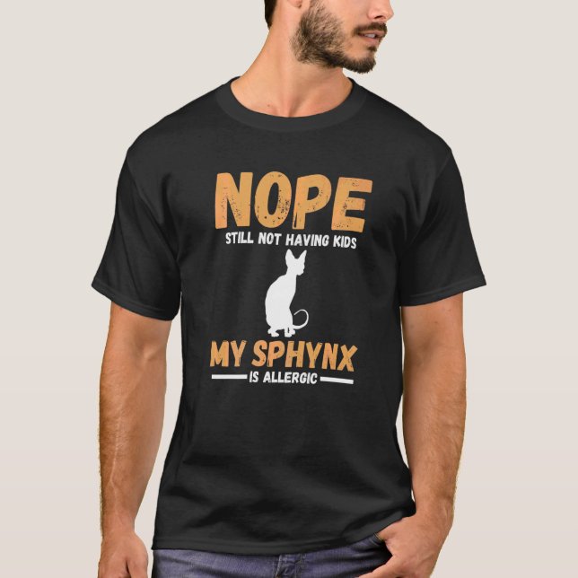 Camiseta Mi Sfinx Es Alérgico (Anverso)